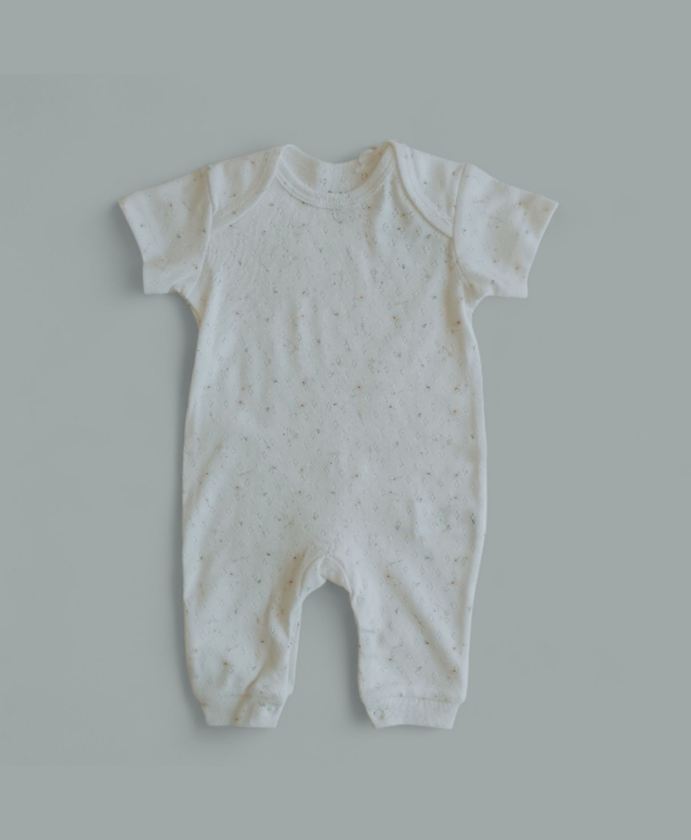 STK-TLM-0007- Tulum- Beyaz %100 Pamuklu Kız Bebek Çiçek Desenli Zarf Yaka & Kısa Kollu & Patiksiz Tulum - Görsel 1
